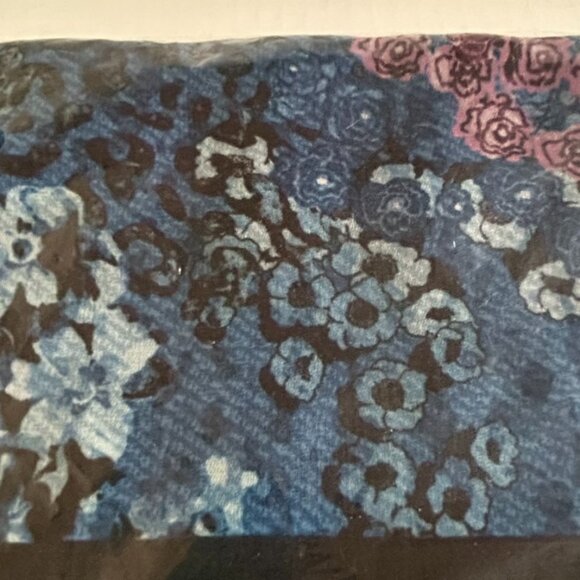 NWT Northern Reflections Blue and Pink Floral and Animal Print Scarf - Picture 3 of 10